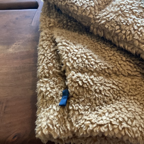 Patagonia Women’s Recycled High Pile Fleece Down Jacket - Picture 7 of 8